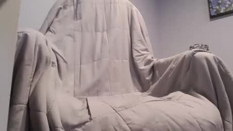 Snapshot of vin_dick_tive_ chatting on November 6, 2025, 12:55 am Vincent online show from November 6, 2025, 12:55 am