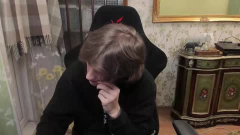 Dimoooooon online show from February 21, 2026, 7:15 pm