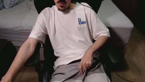 Snapshot of vincebruv chatting on December 1, 2024, 9:15 pm Vince Bruv online show from December 1, 2024, 9:15 pm