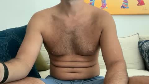 vincee2 online show from September 28, 2025, 2:22 pm