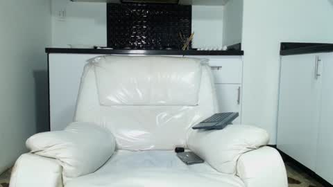 Snapshot of vincenthunter chatting on January 30, 2025, 1:22 am Vincent online show from January 30, 2025, 1:22 am