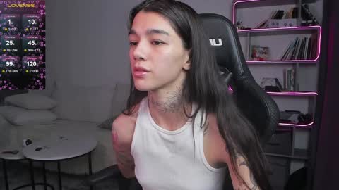 vinkitinkii online show from January 26, 2025, 9:29 am