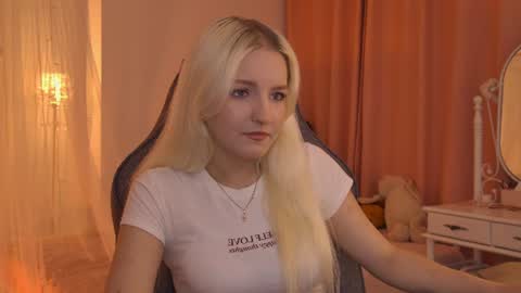 violamore online show from June 30, 2026, 7:04 pm