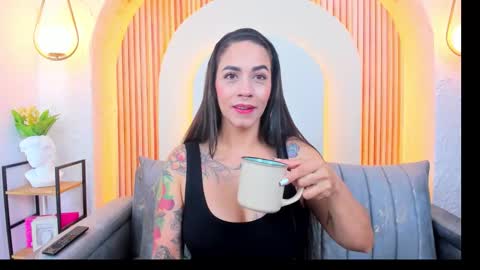 Violette online show from February 11, 2026, 10:42 am