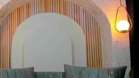 Violette online show from February 12, 2026, 10:10 am