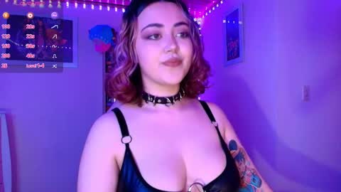 violet online show from October 6, 2025, 4:21 am