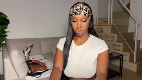 Fantasy Black Girl online show from November 20, 2025, 4:56 am