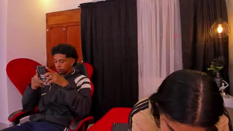 Violet and Myers online show from November 30, 2025, 11:14 am