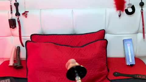 Snapshot of violet_bdsm chatting on February 2, 2026, 12:37 pm Violet online show from February 2, 2026, 12:37 pm