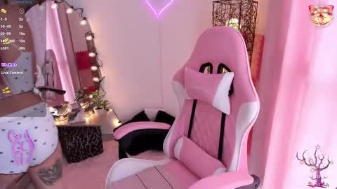 violet online show from December 30, 2024, 4:40 pm