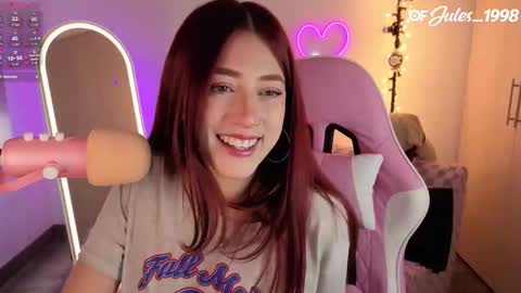 Snapshot of violet_ch chatting on February 24, 2026, 5:11 pm violet online show from February 24, 2026, 5:11 pm