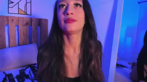 Violet Jones online show from March 23, 2026, 3:05 pm