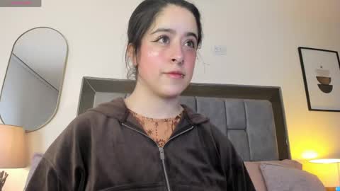 Violet Nova online show from March 13, 2026, 11:06 am