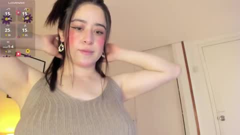 Snapshot of violet_nova1 chatting on May 16, 2026, 11:31 am Violet Nova online show from May 16, 2026, 11:31 am