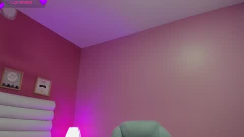 violet_sinclair online show from June 23, 2026, 11:19 am