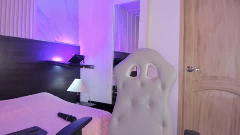 Violeta online show from January 20, 2025, 10:37 pm