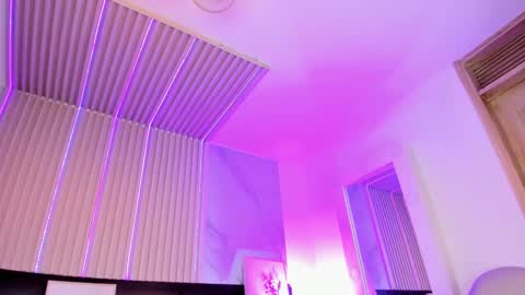 Violeta online show from February 20, 2025, 8:25 pm