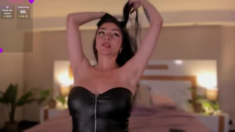 Snapshot of violeta_dh chatting on May 7, 2026, 11:15 am Violeta online show from May 7, 2026, 11:15 am