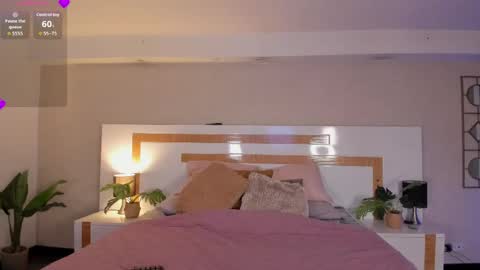 Snapshot of violeta_dh chatting on May 15, 2026, 11:28 am Violeta online show from May 15, 2026, 11:28 am