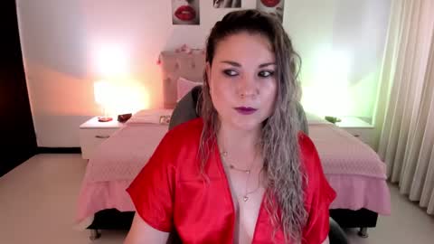 violeta_hotter_ online show from September 26, 2025, 11:25 am