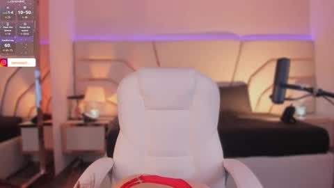 Snapshot of violeta_marquez chatting on October 6, 2025, 11:40 am violeta_marquez online show from October 6, 2025, 11:40 am