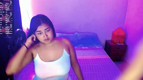 Snapshot of violeta_rouses chatting on October 29, 2025, 12:18 pm violeta_rouses online show from October 29, 2025, 12:18 pm