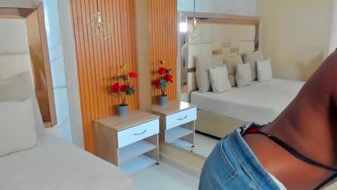 violeta_ruiz_ online show from February 2, 2025, 8:35 am