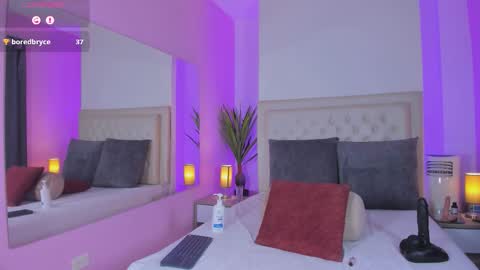 Snapshot of violeta_santanna chatting on February 20, 2026, 10:54 pm Sofi online show from February 20, 2026, 10:54 pm