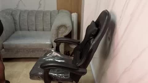 violeta_tf online show from December 5, 2025, 12:58 pm