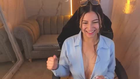 Snapshot of violeta_tf chatting on February 19, 2026, 2:02 pm violeta_tf online show from February 19, 2026, 2:02 pm