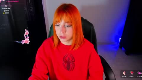 Snapshot of violetaarey chatting on July 14, 2026, 8:14 pm Violeta Help me reach 150 thumbs up online show from July 14, 2026, 8:14 pm
