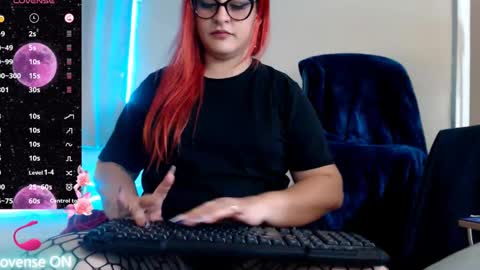 Snapshot of violetabitch chatting on February 21, 2025, 3:45 am Violetta Morningstar online show from February 21, 2025, 3:45 am