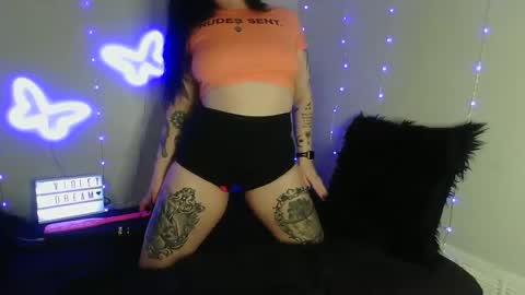 Snapshot of violetdream888 chatting on September 12, 2025, 2:55 am VioletDream online show from September 12, 2025, 2:55 am