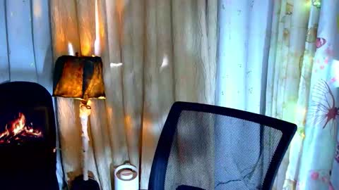 Snapshot of violeterection chatting on November 17, 2025, 3:23 am JUVY online show from November 17, 2025, 3:23 am