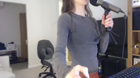 VioletFoxy online show from March 8, 2026, 2:04 am