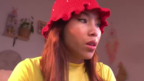 violeth___ online show from September 28, 2025, 11:04 am