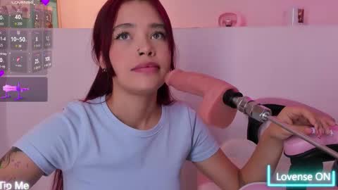 Violeth Hill online show from November 10, 2025, 6:51 pm