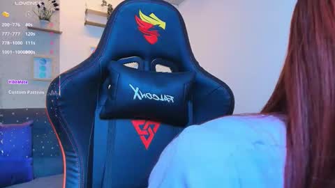 violeth_rosse_ online show from December 22, 2025, 11:46 pm