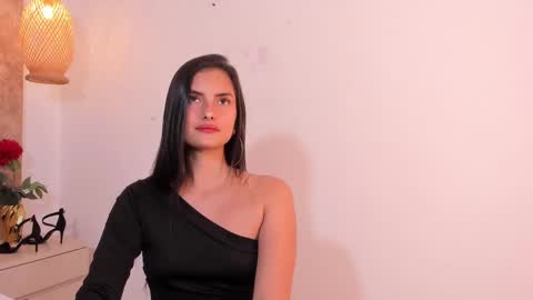 Snapshot of violethilton chatting on March 5, 2025, 10:10 pm violeth online show from March 5, 2025, 10:10 pm