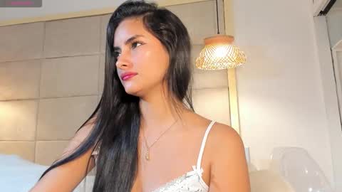 Snapshot of violethilton chatting on September 26, 2025, 8:02 pm violeth online show from September 26, 2025, 8:02 pm