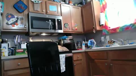 Snapshot of violethooper chatting on February 11, 2025, 3:29 pm Violet Hooper online show from February 11, 2025, 3:29 pm