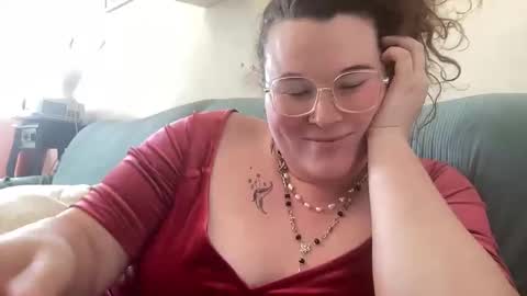 violetlyhappy online show from March 20, 2026, 5:29 pm