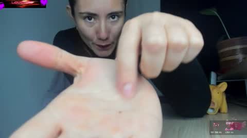 Snapshot of violetparkker chatting on February 25, 2026, 2:10 am violetparkker online show from February 25, 2026, 2:10 am