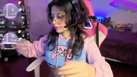   online show from November 28, 2025, 7:16 pm