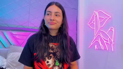 Violet Rousse online show from November 21, 2025, 6:17 pm