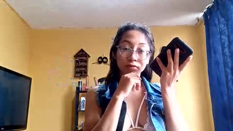 Snapshot of violetsexhot999 chatting on October 25, 2025, 12:23 pm Violet777 online show from October 25, 2025, 12:23 pm