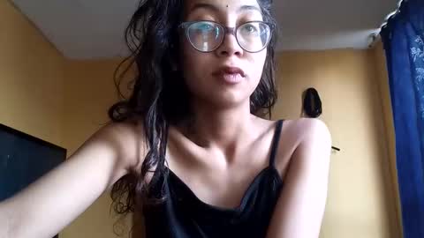 Snapshot of violetsexhot999 chatting on October 31, 2025, 11:22 am Violet777 online show from October 31, 2025, 11:22 am