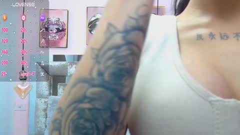 Violeta froz online show from March 10, 2025, 4:25 pm