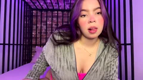 Snapshot of violett_moonx chatting on May 30, 2026, 12:35 pm violett_moonx online show from May 30, 2026, 12:35 pm