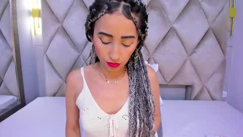 Violett  online show from January 17, 2026, 12:32 pm